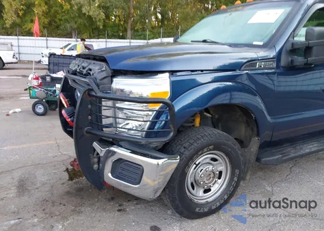 2015 Ford F250 Xl z USA, uszkodzony, nr VIN 1FT7X2B65FED14830